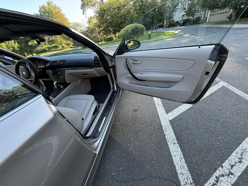 2009 BMW E81/E82/E88 1 Series - Image 27 of 31