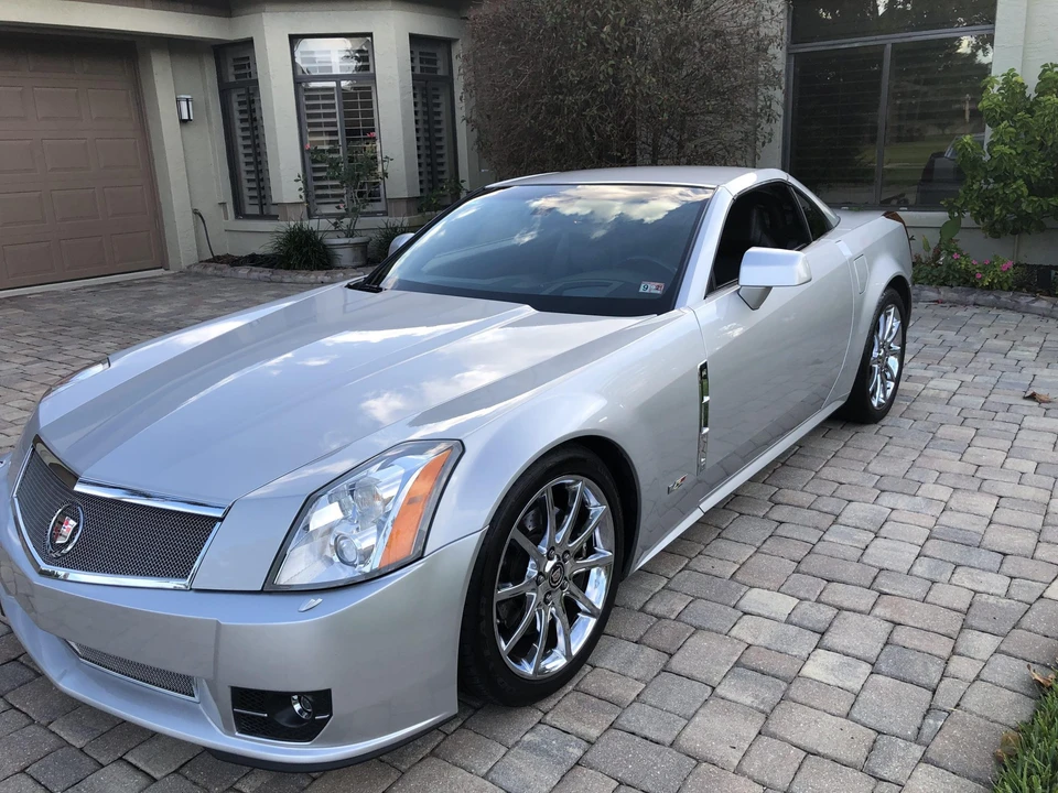 2009 Cadillac XLR-V - Image 22 of 31