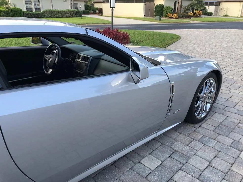 2009 Cadillac XLR-V - Image 31 of 31