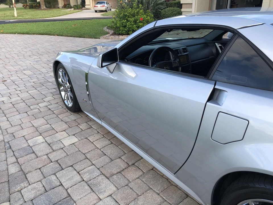 2009 Cadillac XLR-V - Image 26 of 31