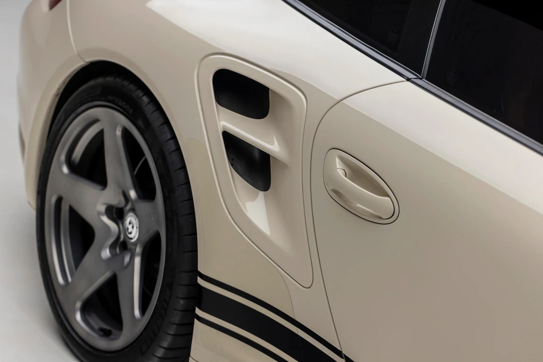 2009 Porsche 997 Turbo - Image 29 of 31