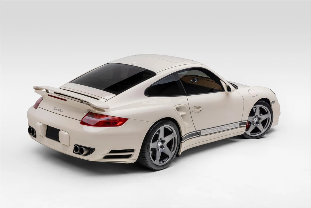 2009 Porsche 997 Turbo - Image 16 of 31