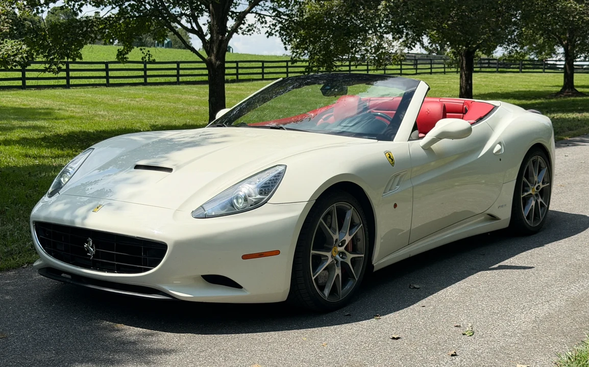 2010 Ferrari California - Image 17 of 31