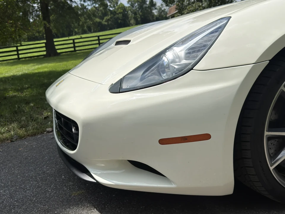 2010 Ferrari California - Image 28 of 31