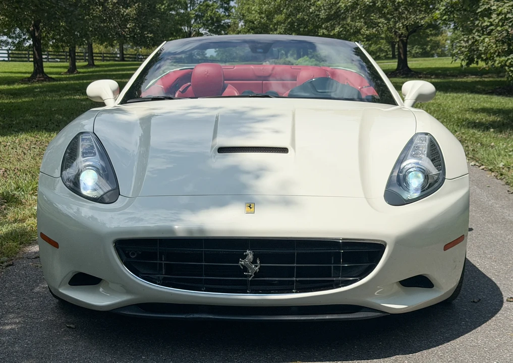 2010 Ferrari California - Image 22 of 31