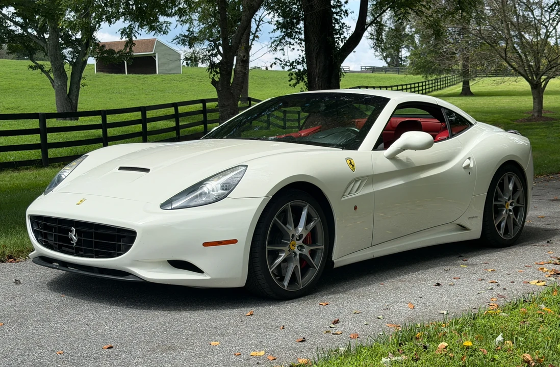 2010 Ferrari California - Image 19 of 31