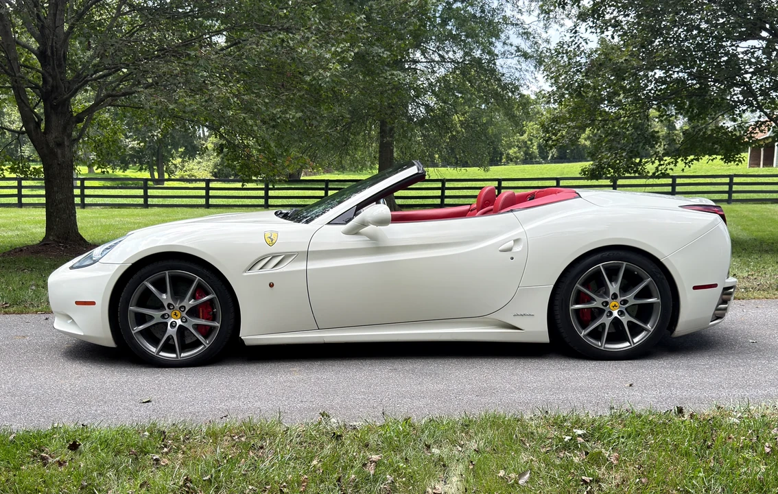 2010 Ferrari California - Image 15 of 31