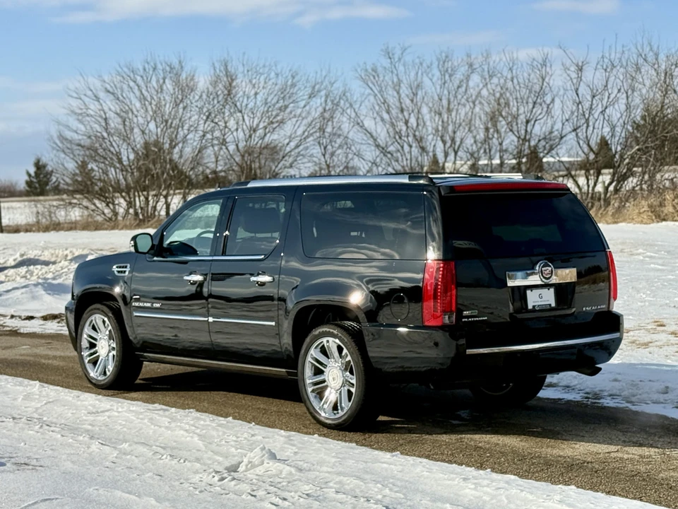 2011 Cadillac Escalade & EXT 3rd Gen - Image 12 of 31