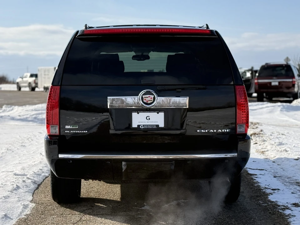 2011 Cadillac Escalade & EXT 3rd Gen - Image 15 of 31