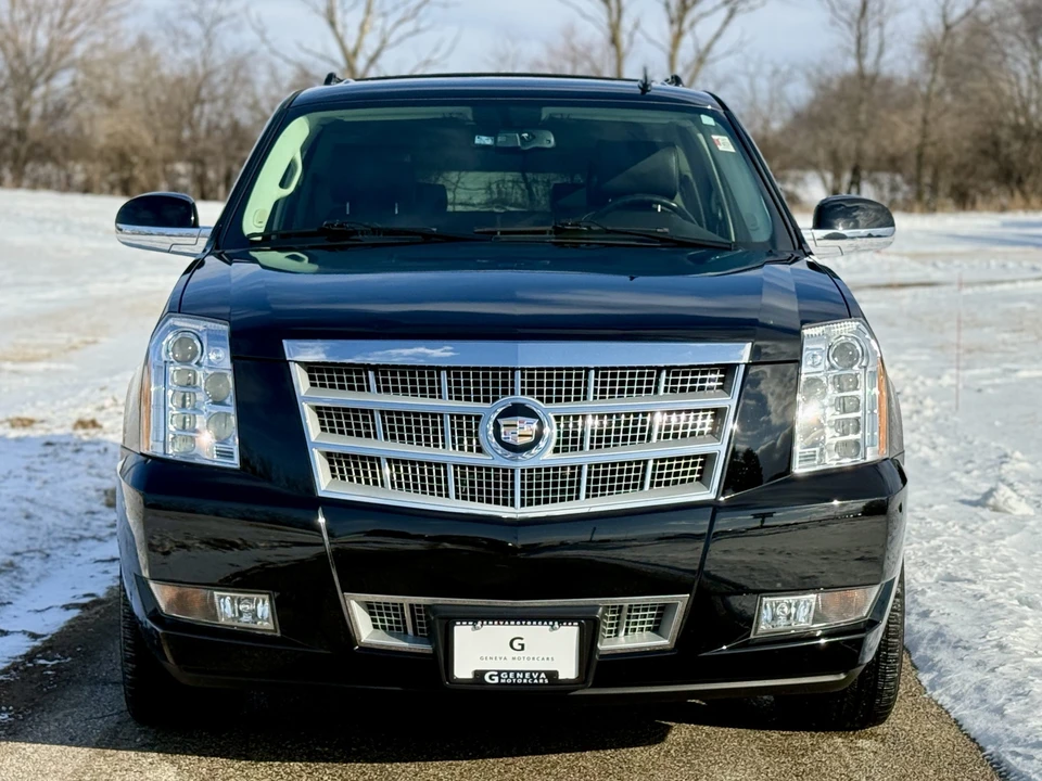 2011 Cadillac Escalade & EXT 3rd Gen - Image 18 of 31