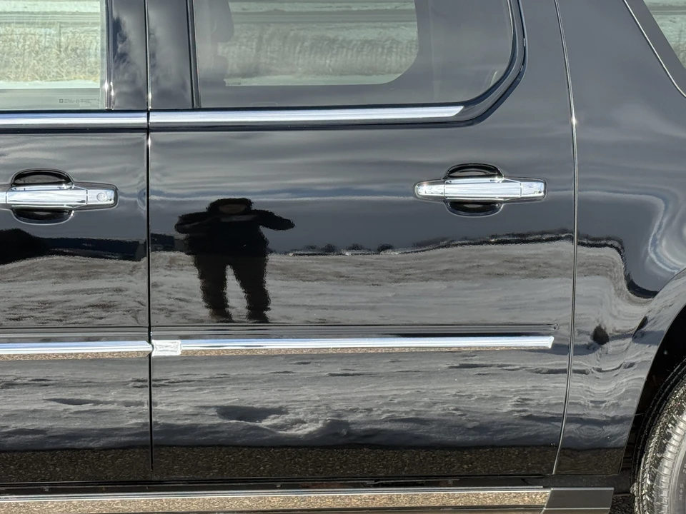 2011 Cadillac Escalade & EXT 3rd Gen - Image 26 of 31