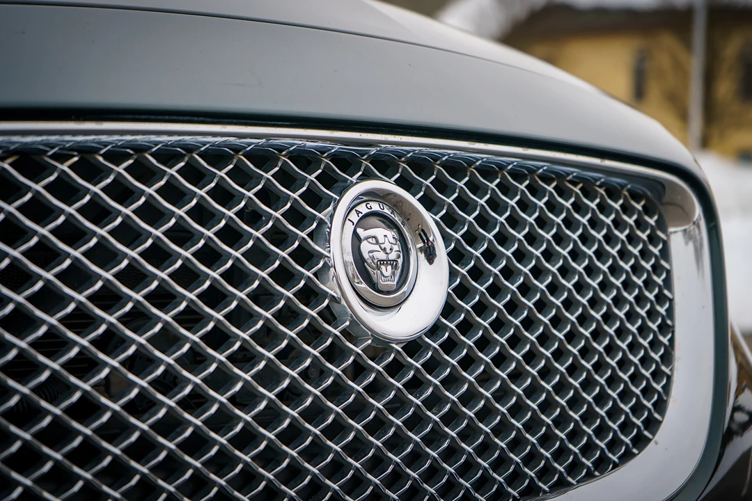 2011 Jaguar X351 XJ - Image 25 of 31