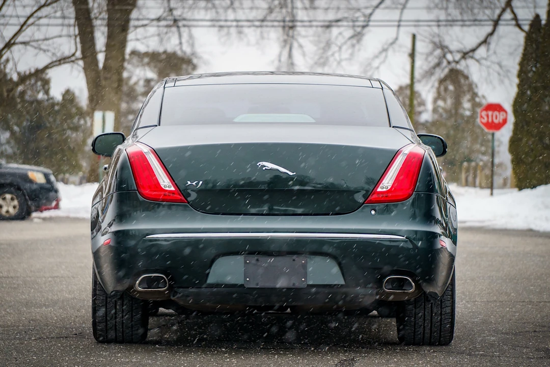 2011 Jaguar X351 XJ - Image 9 of 31
