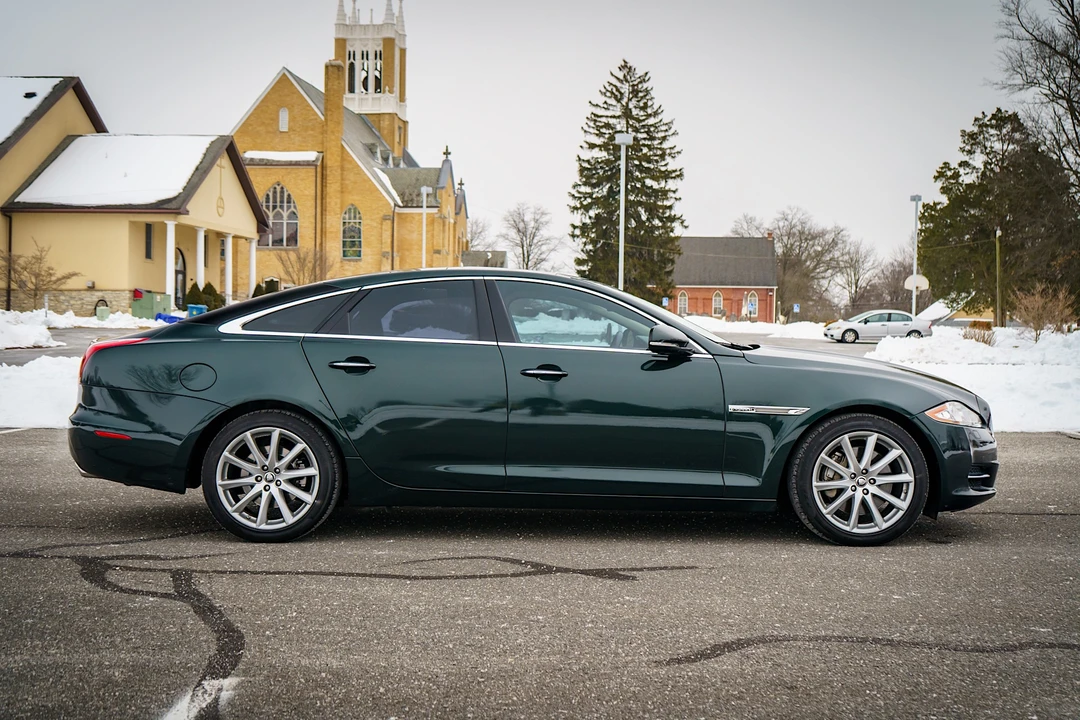 2011 Jaguar X351 XJ - Image 11 of 31