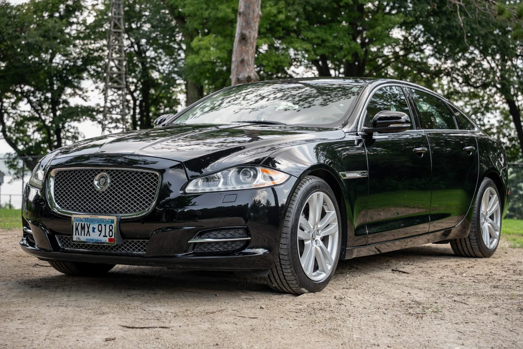 2011 Jaguar X351 XJ - Image 2 of 31