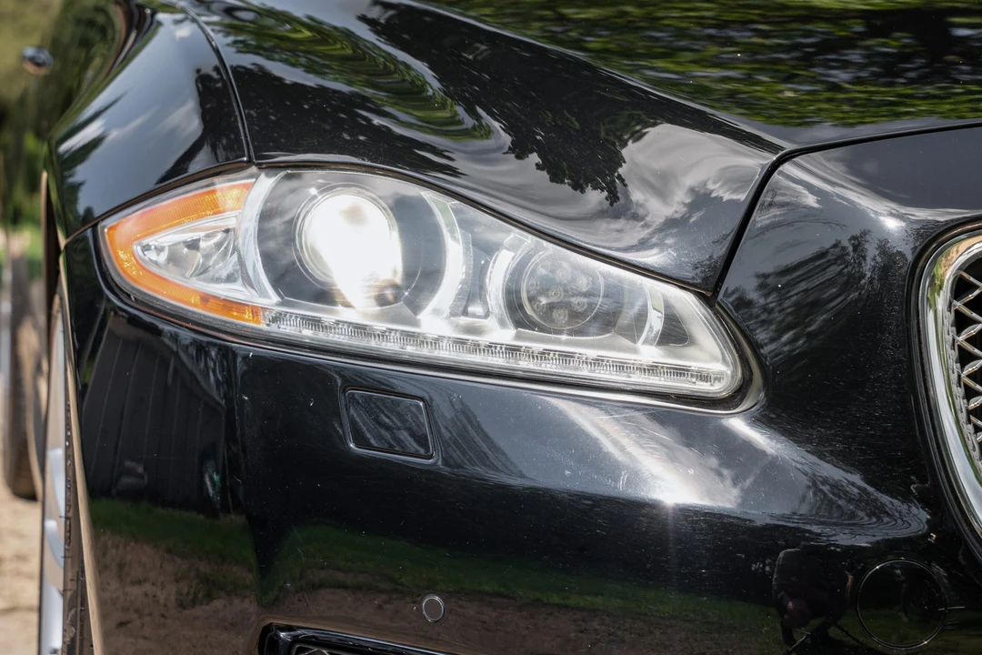 2011 Jaguar X351 XJ - Image 11 of 31