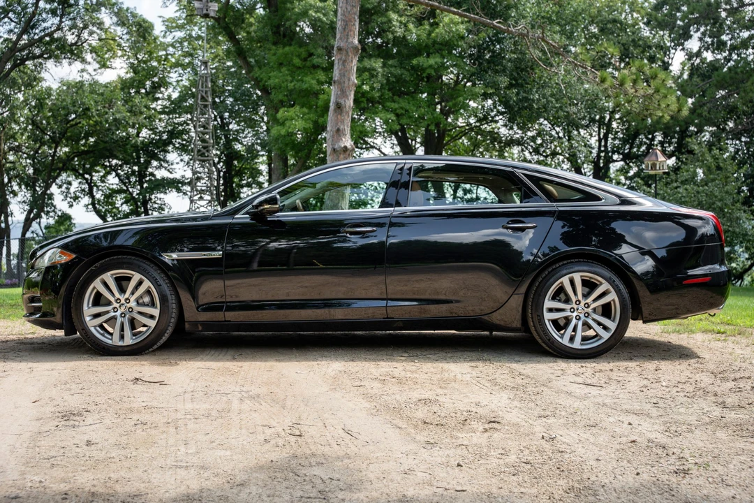 2011 Jaguar X351 XJ - Image 8 of 31