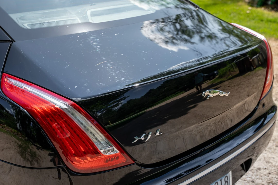 2011 Jaguar X351 XJ - Image 22 of 31