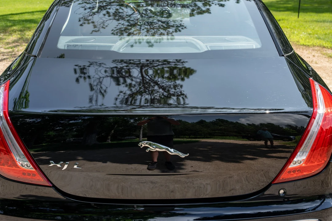2011 Jaguar X351 XJ - Image 24 of 31