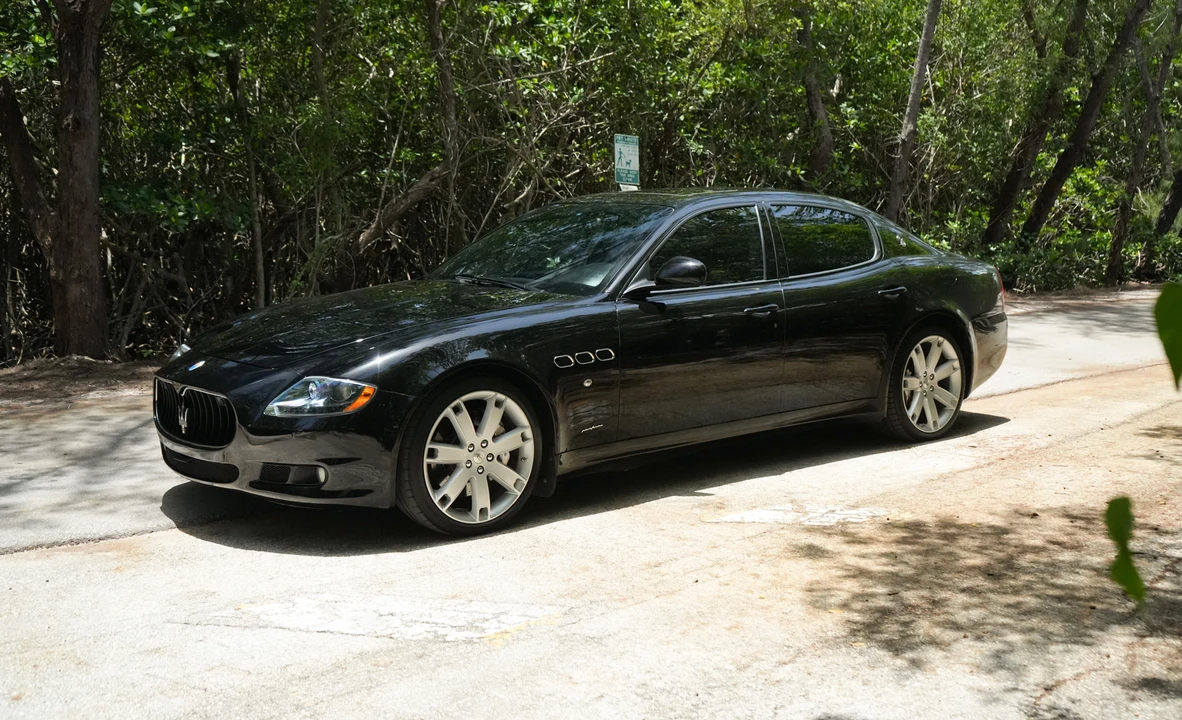 2011 Maserati Quattroporte 5th Gen - Image 5 of 31