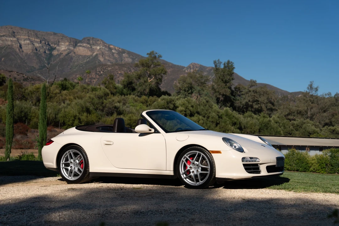 2011 Porsche 997 Carrera 4S - Image 15 of 31