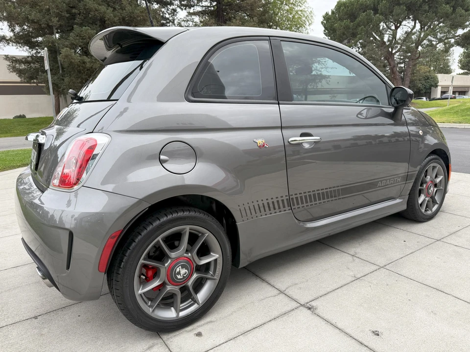 2013 Fiat Abarth 500 - Image 24 of 31