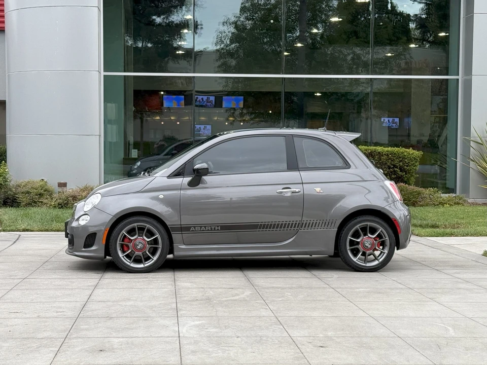 2013 Fiat Abarth 500 - Image 10 of 31