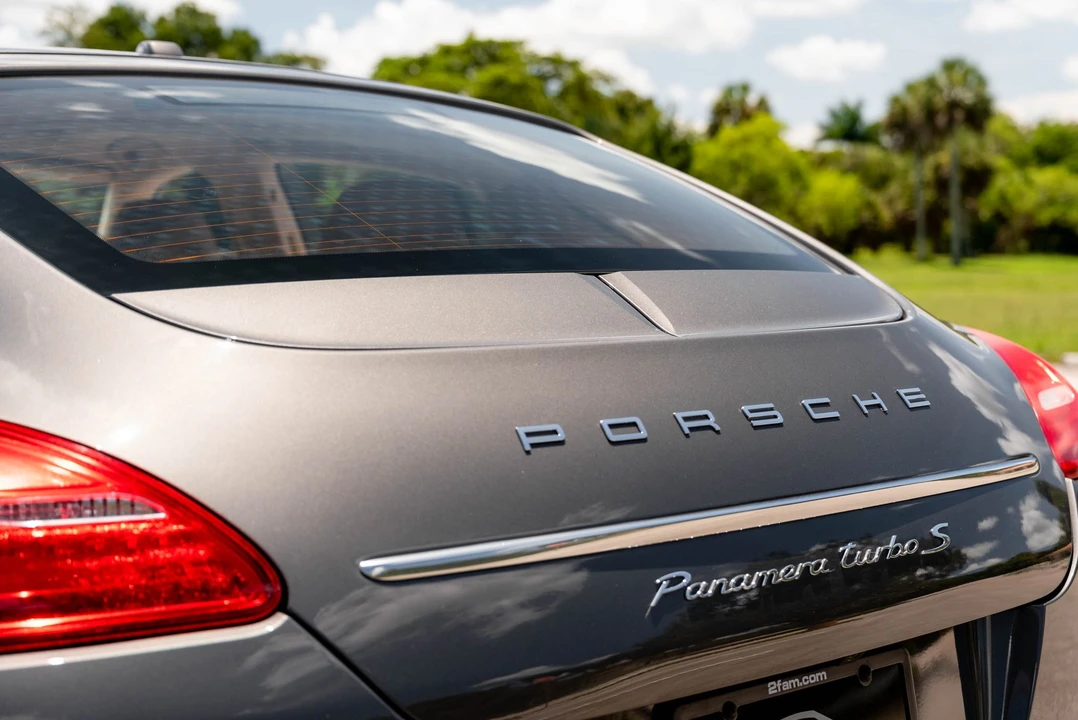 2013 Porsche 970 Panamera Turbo - Image 24 of 31