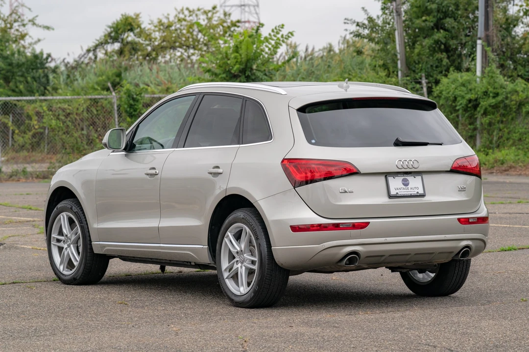 2014 Audi 8R Q5 - Image 8 of 31