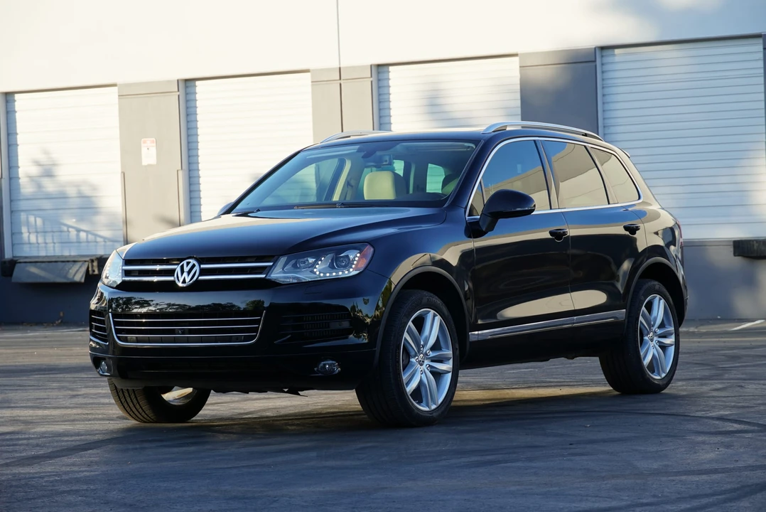 2014 Volkswagen Touareg - Image 7 of 31