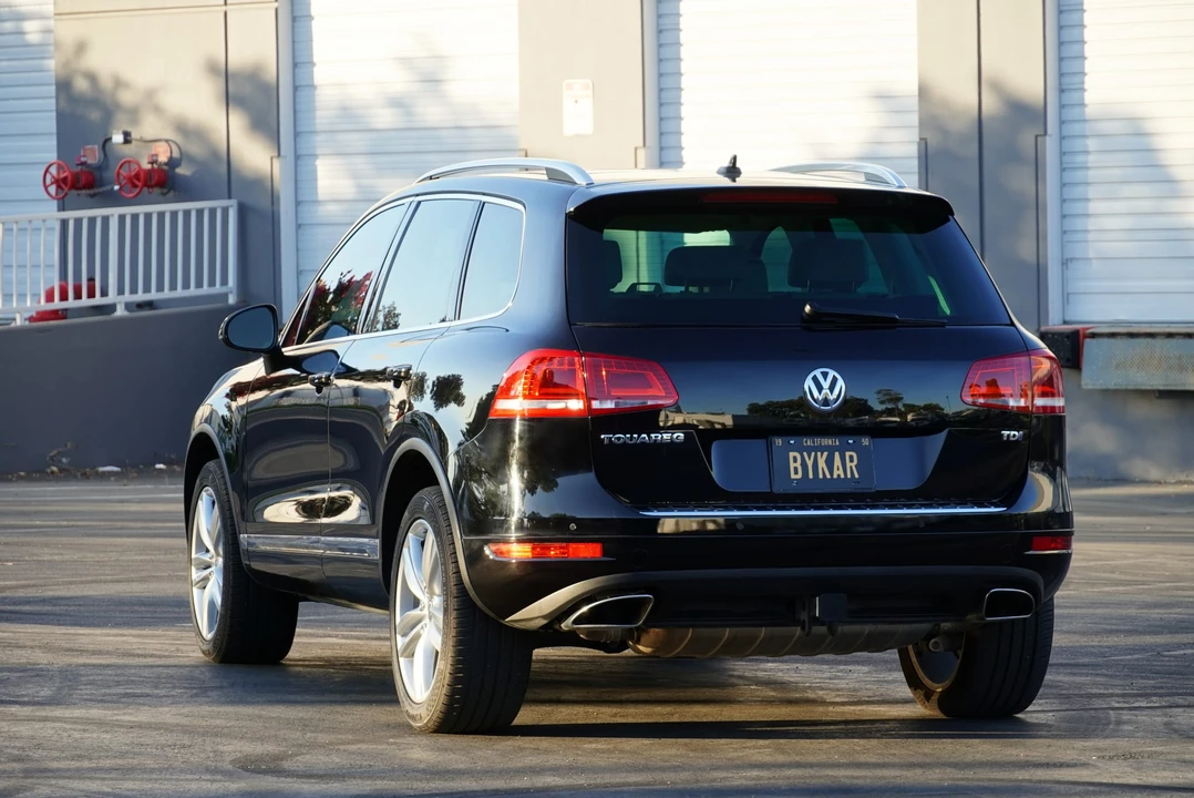 2014 Volkswagen Touareg - Image 26 of 31