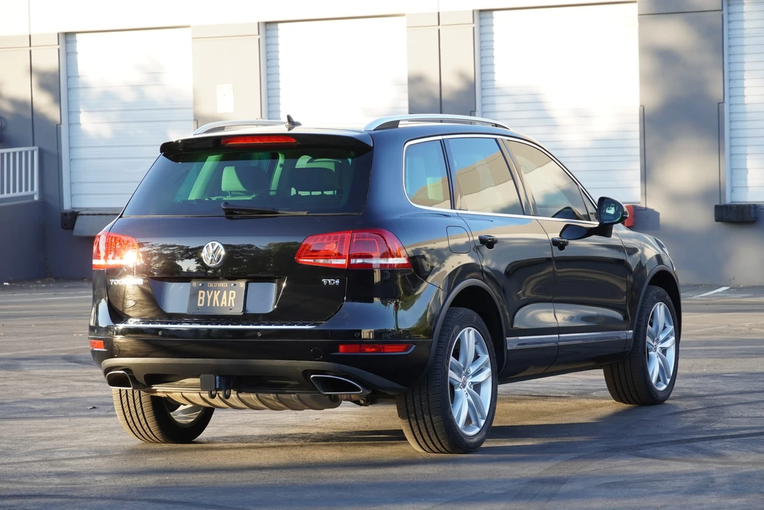 2014 Volkswagen Touareg - Image 24 of 31
