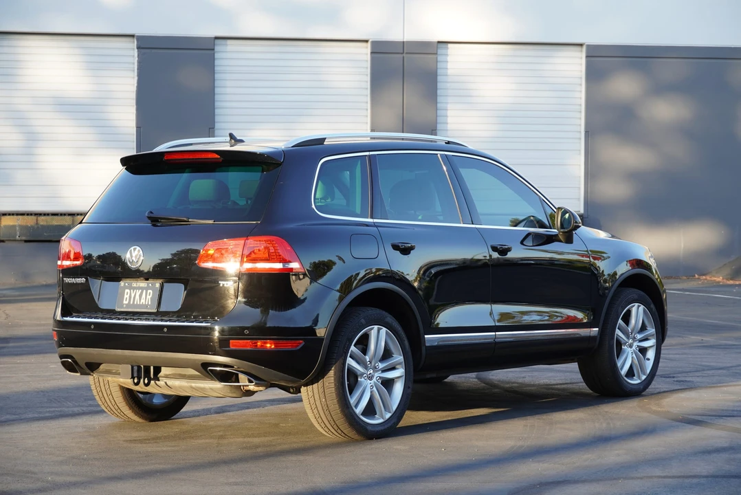 2014 Volkswagen Touareg - Image 23 of 31