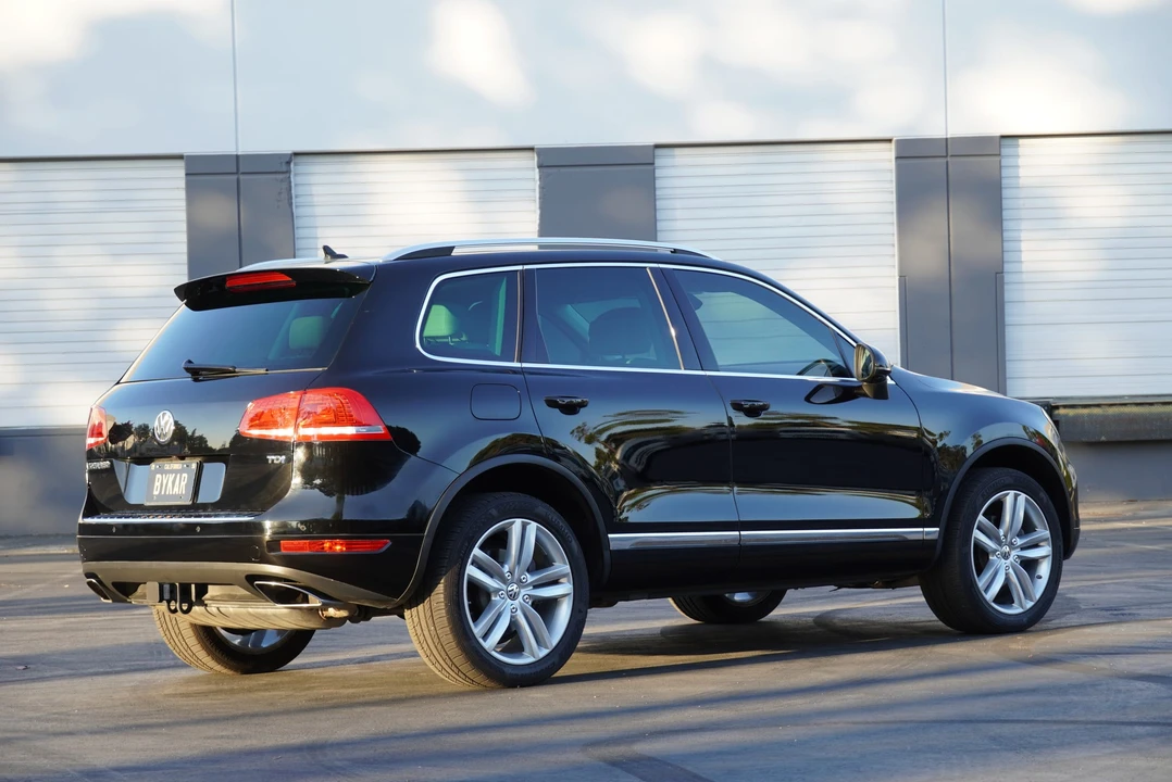 2014 Volkswagen Touareg - Image 22 of 31