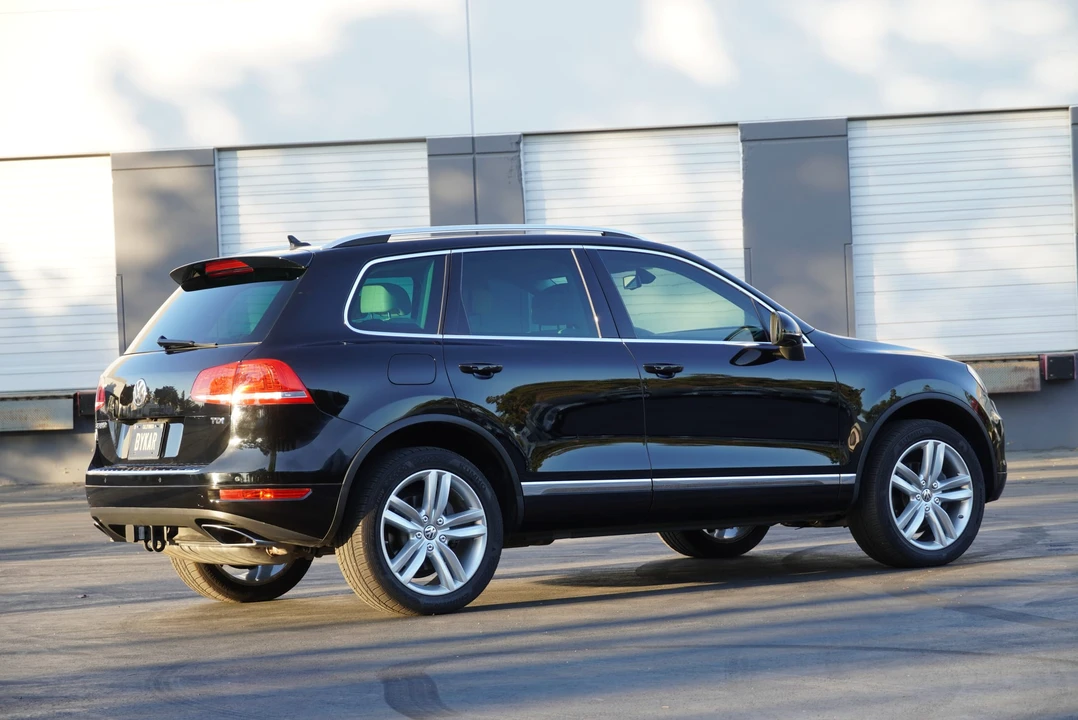 2014 Volkswagen Touareg - Image 21 of 31