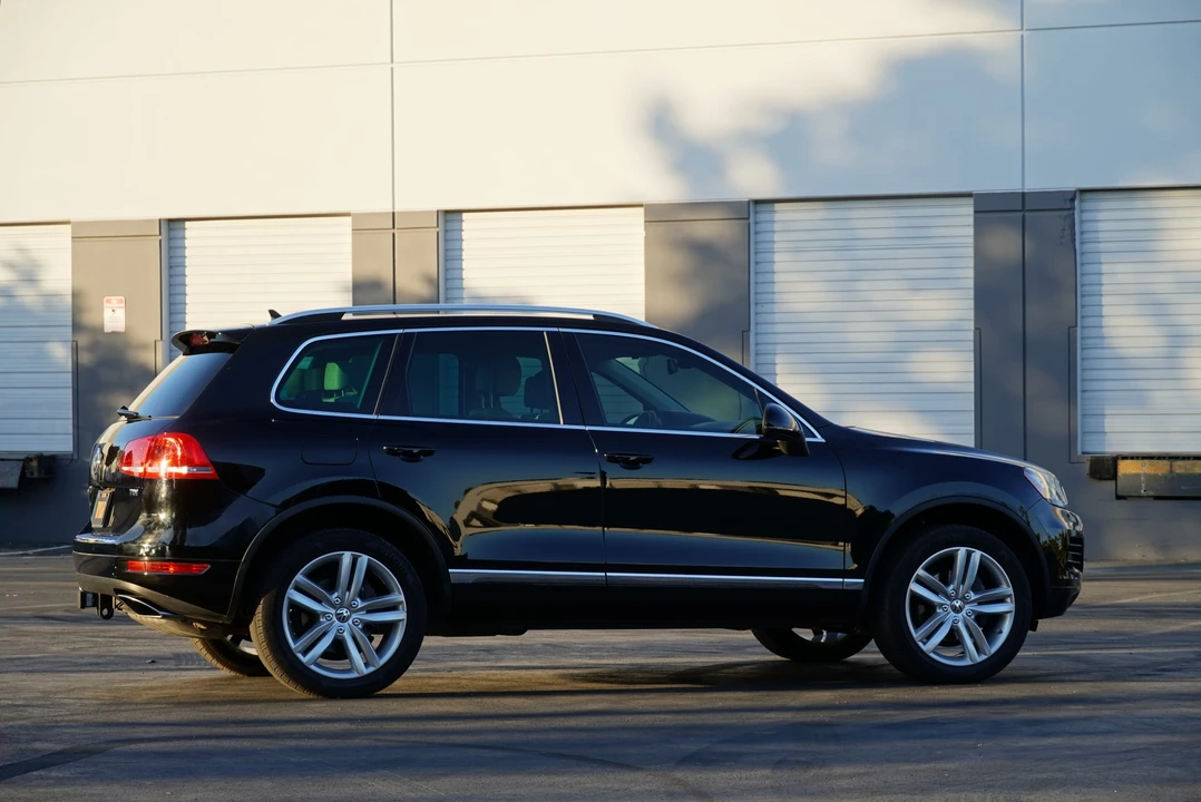2014 Volkswagen Touareg - Image 18 of 31