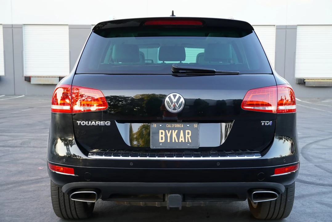 2014 Volkswagen Touareg - Image 25 of 31