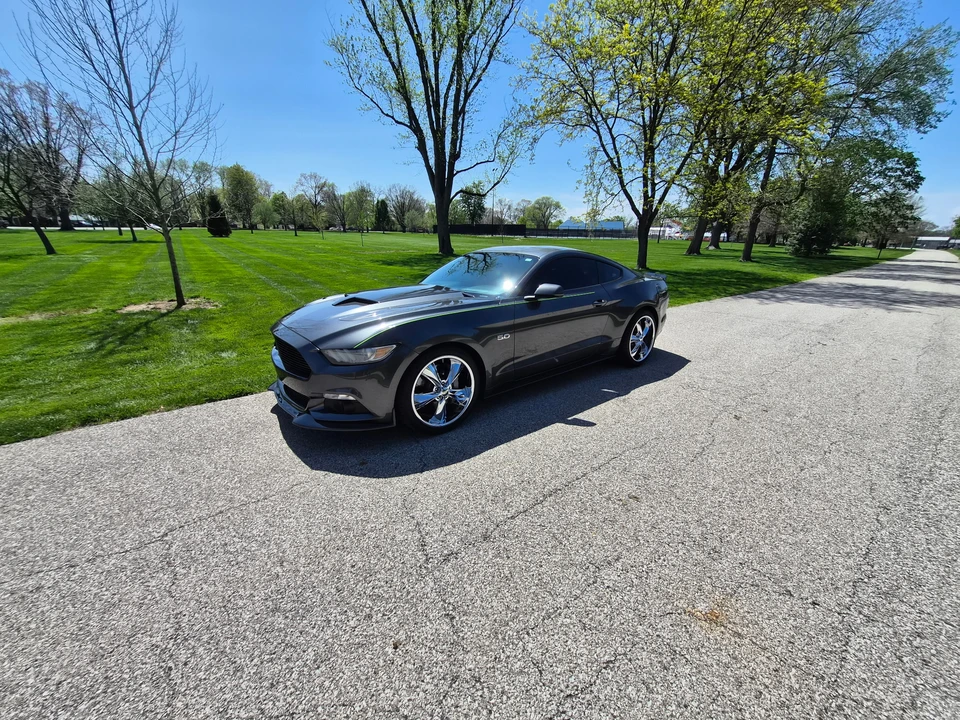2015 Ford S550 Mustang GT - Image 2 of 31