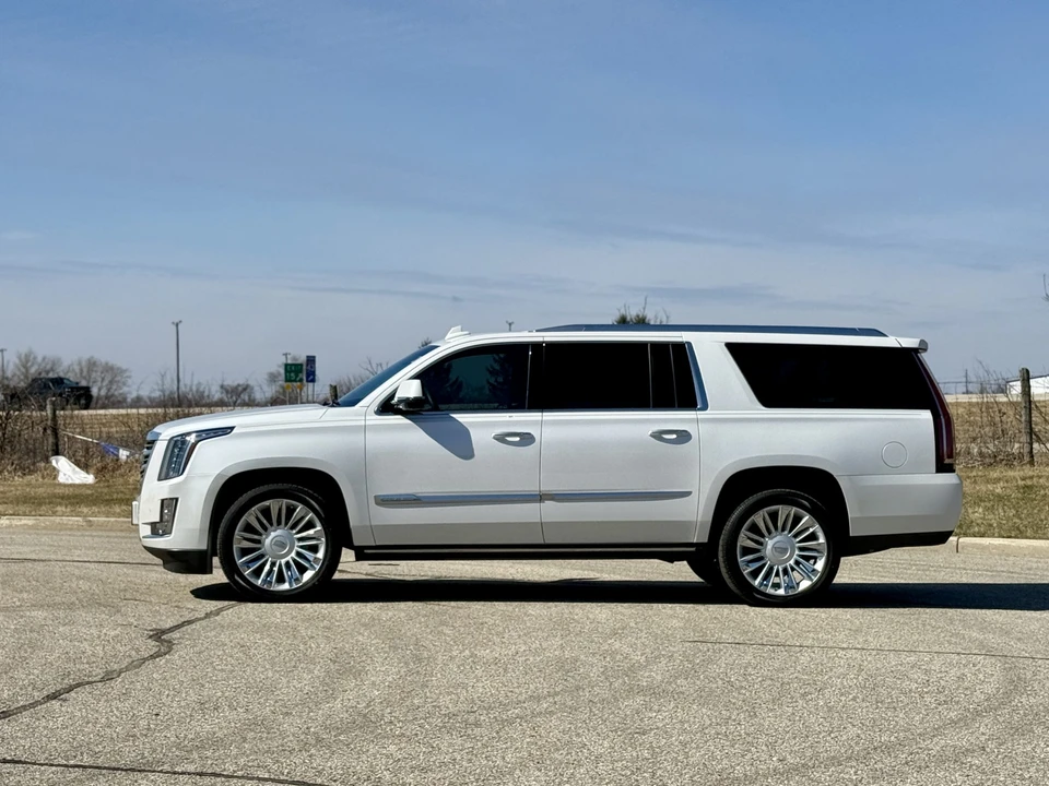 2016 Cadillac Escalade 4th Gen - Image 9 of 31