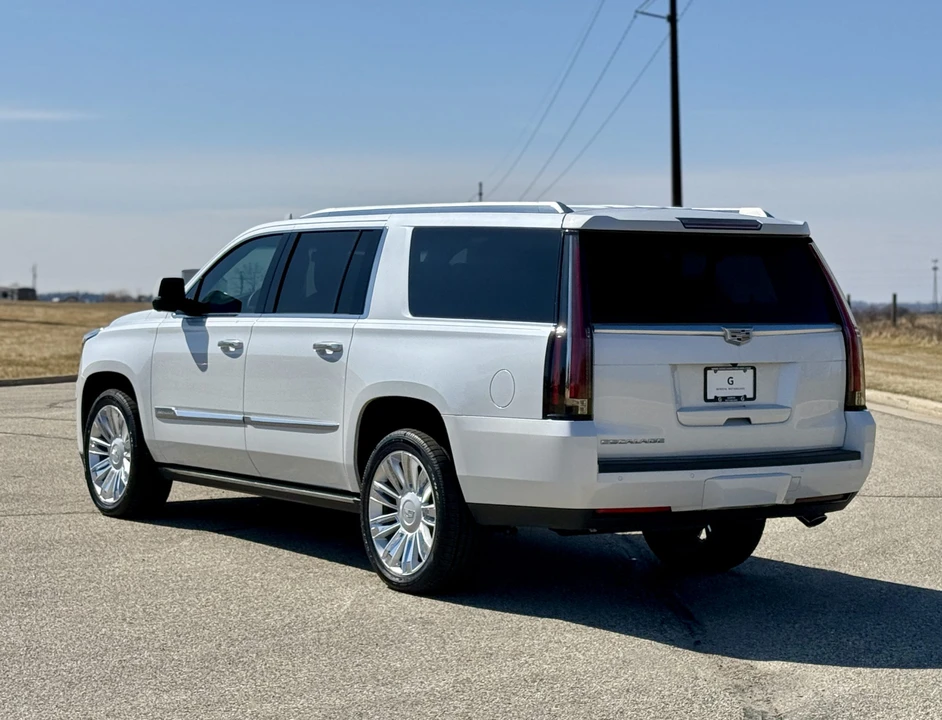 2016 Cadillac Escalade 4th Gen - Image 11 of 31