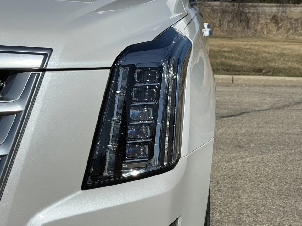 2016 Cadillac Escalade 4th Gen - Image 22 of 31