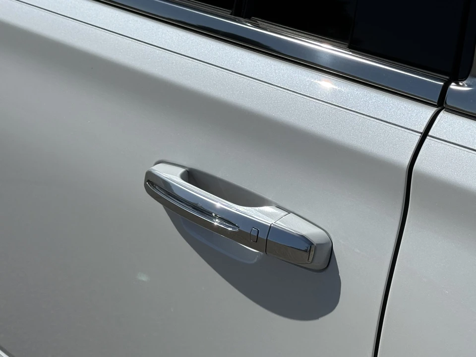 2016 Cadillac Escalade 4th Gen - Image 30 of 31