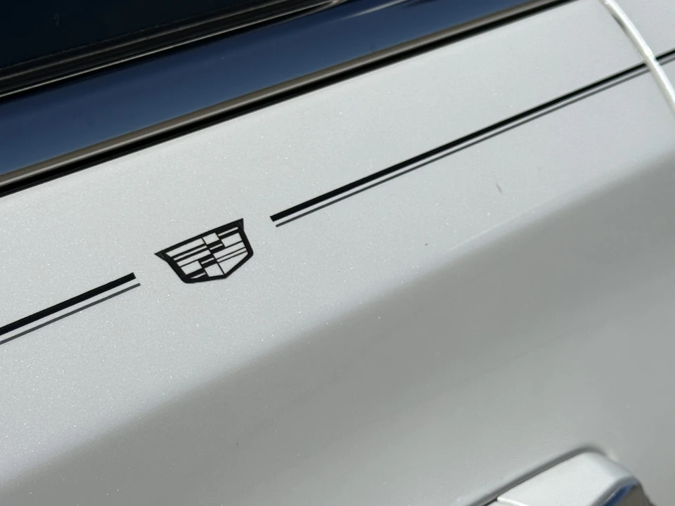 2016 Cadillac Escalade 4th Gen - Image 25 of 31