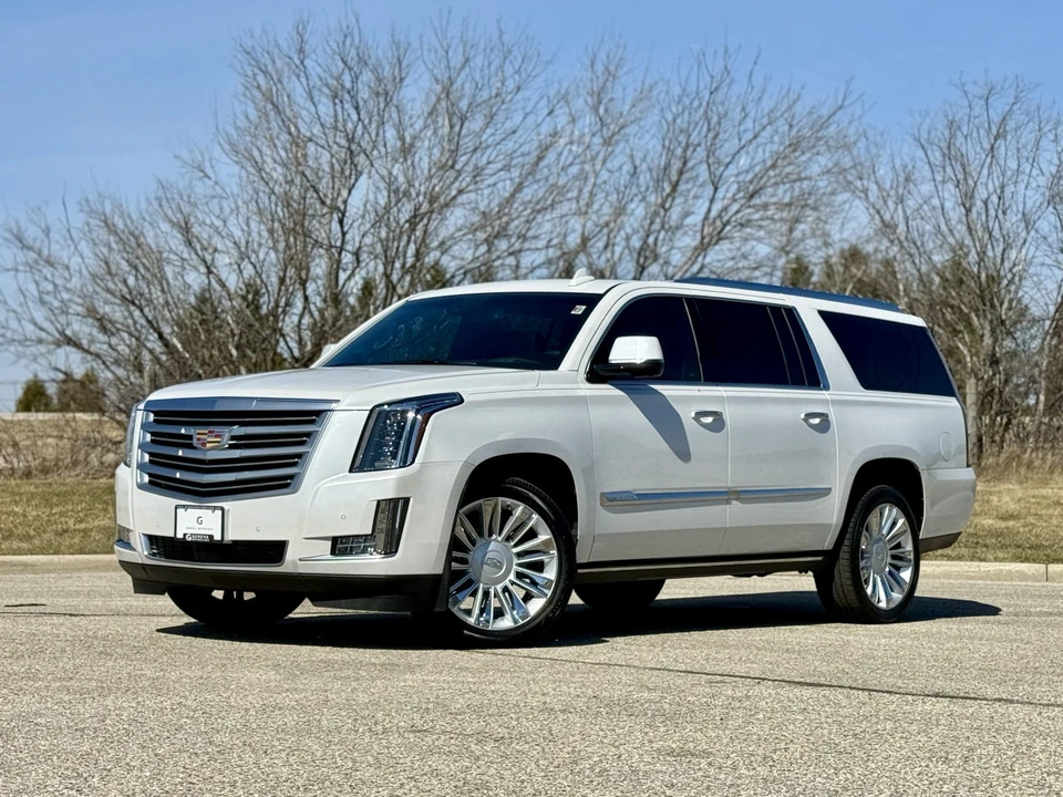 2016 Cadillac Escalade 4th Gen - Image 3 of 31