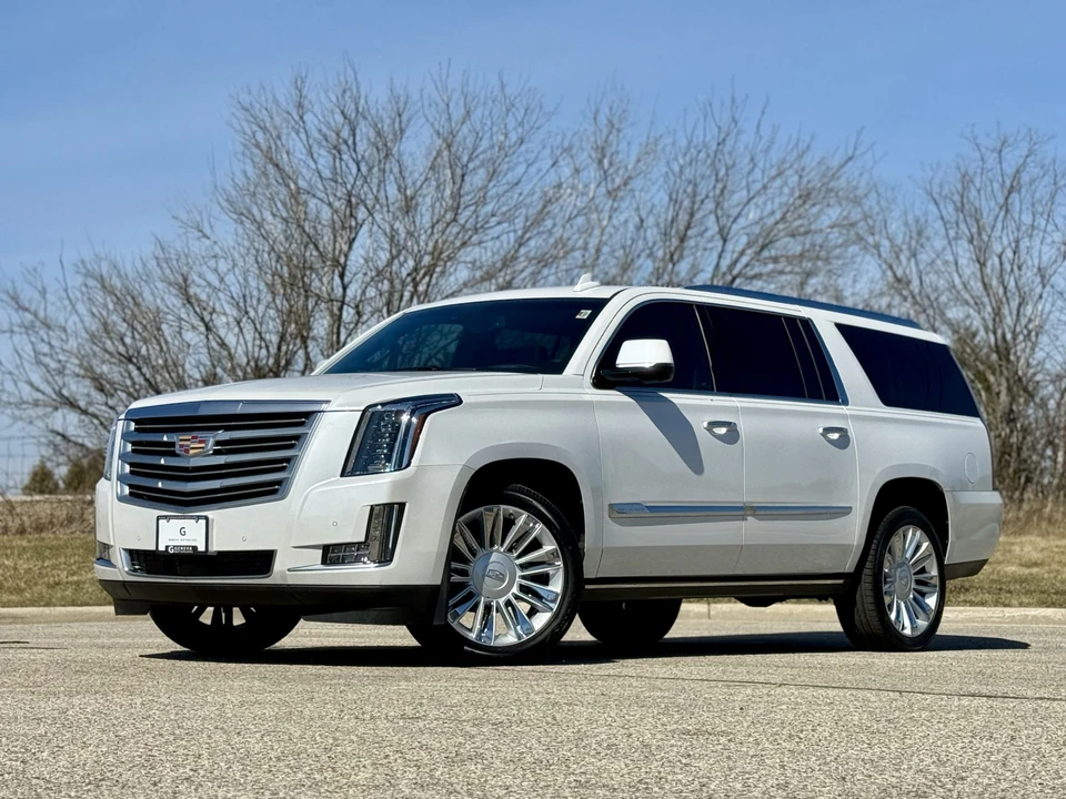 2016 Cadillac Escalade 4th Gen - Image 4 of 31