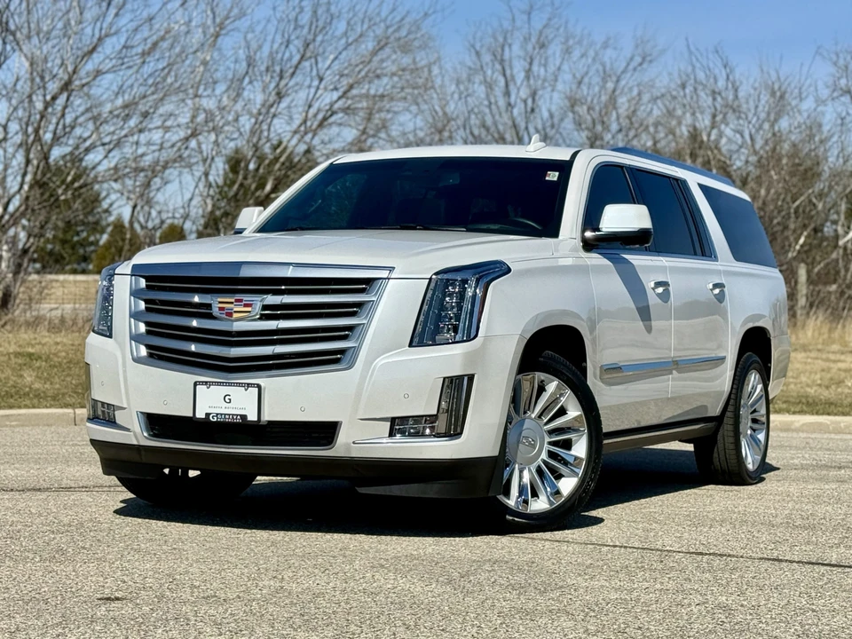 2016 Cadillac Escalade 4th Gen - Image 5 of 31