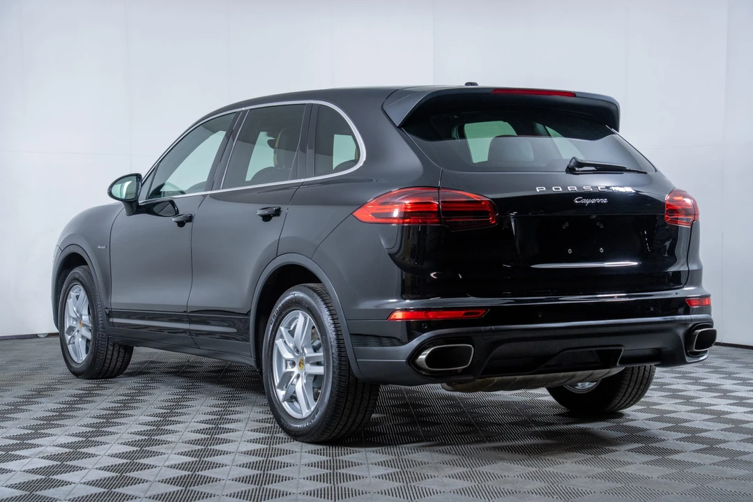 2016 Porsche 958 Cayenne Diesel - Image 26 of 31