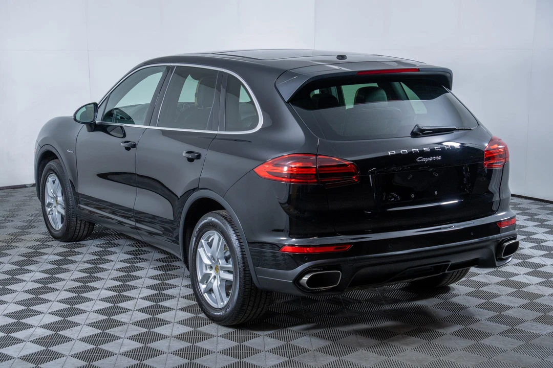 2016 Porsche 958 Cayenne Diesel - Image 24 of 31