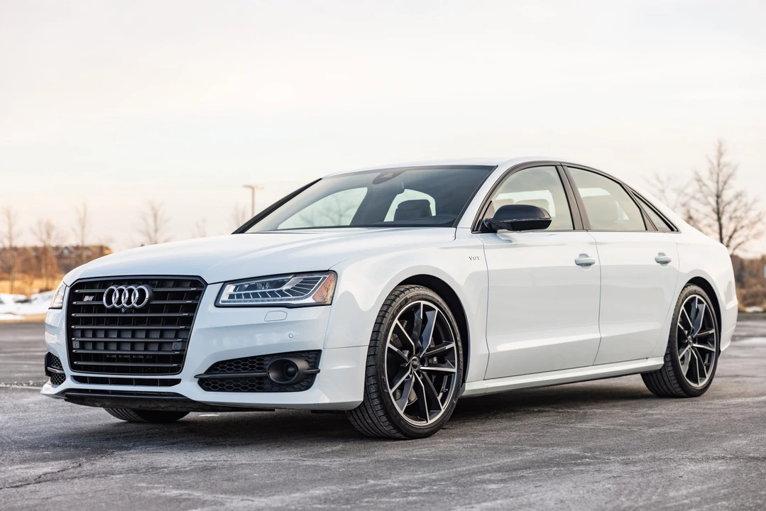 2017 Audi D4 S8 - Image 8 of 31