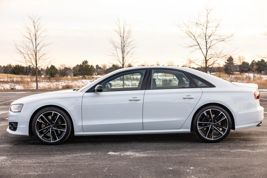 2017 Audi D4 S8 - Image 11 of 31